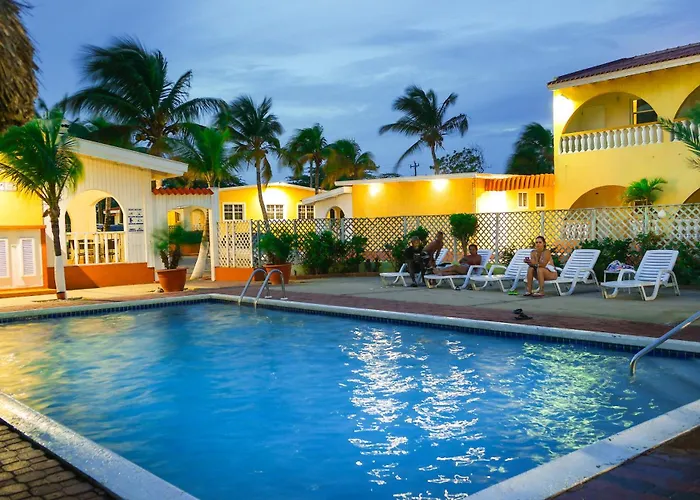Coconut Inn Palm Beach